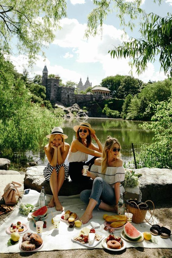 Green summer inspiration Nurturing Social Bonds