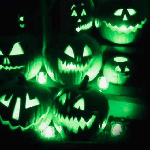 8 (1) High S Jack-O-Lantern